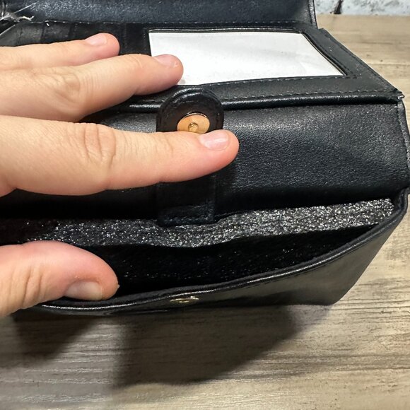 NWT Victorias Secret Wristlet Wallet Black w/ Gold Studs - Picture 4 of 11